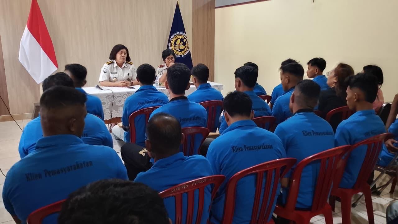 Kanwil Ditjenpas Maluku Bina Kepribadian Klien Bapas Ambon Menuju Reintegrasi Sosial
